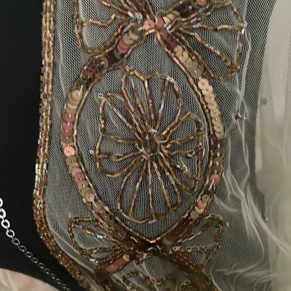 Beautiful Beaded shawl🥰 - Picture 3 of 8